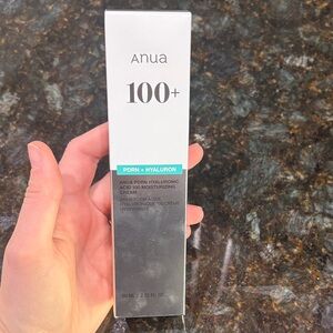 100+ Hyaluronic Acid Moisturizing Cream - White and Black